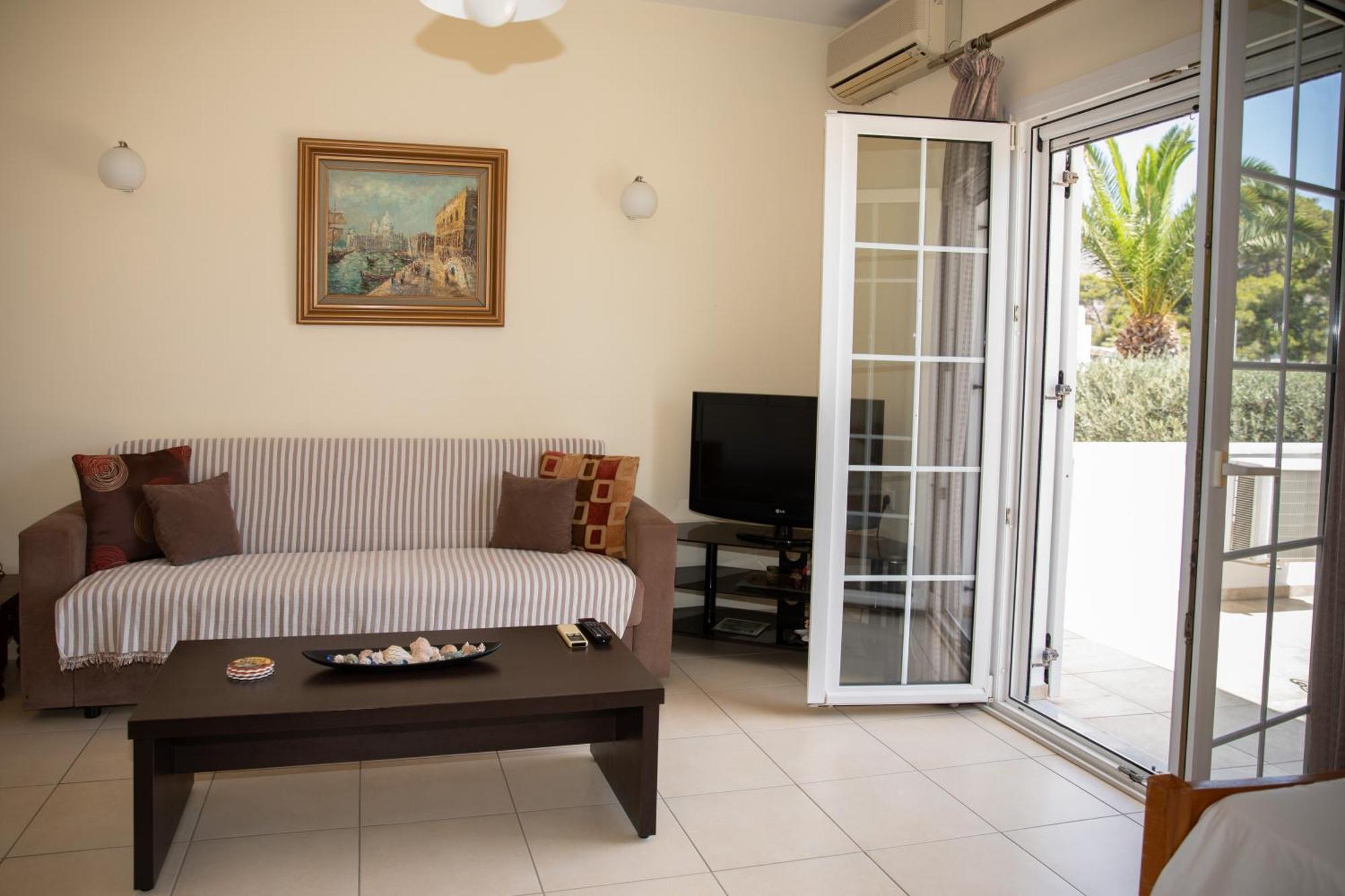 Hotel Elena Alinda  Ngoại thất bức ảnh