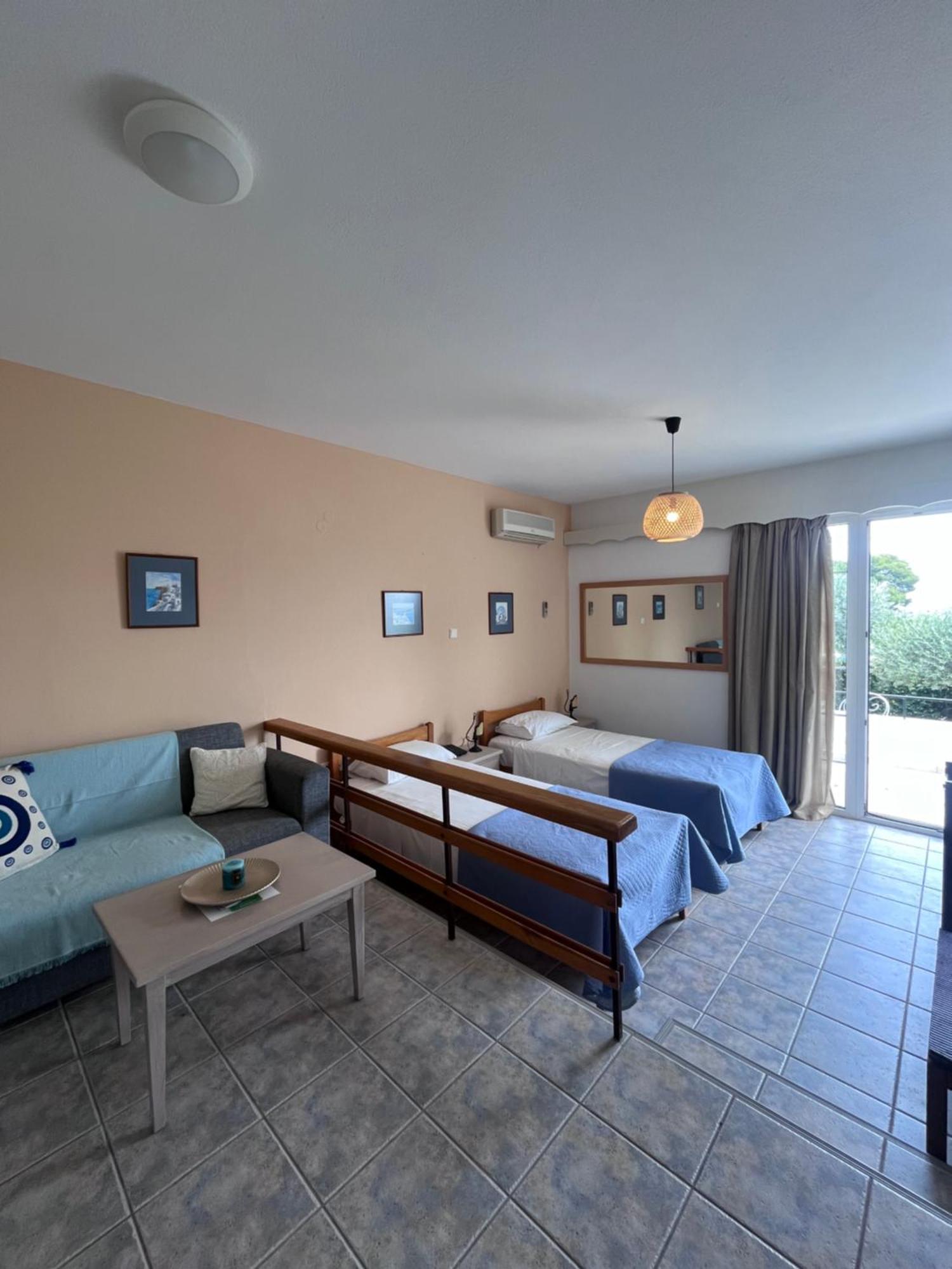 Hotel Elena Alinda  Ngoại thất bức ảnh