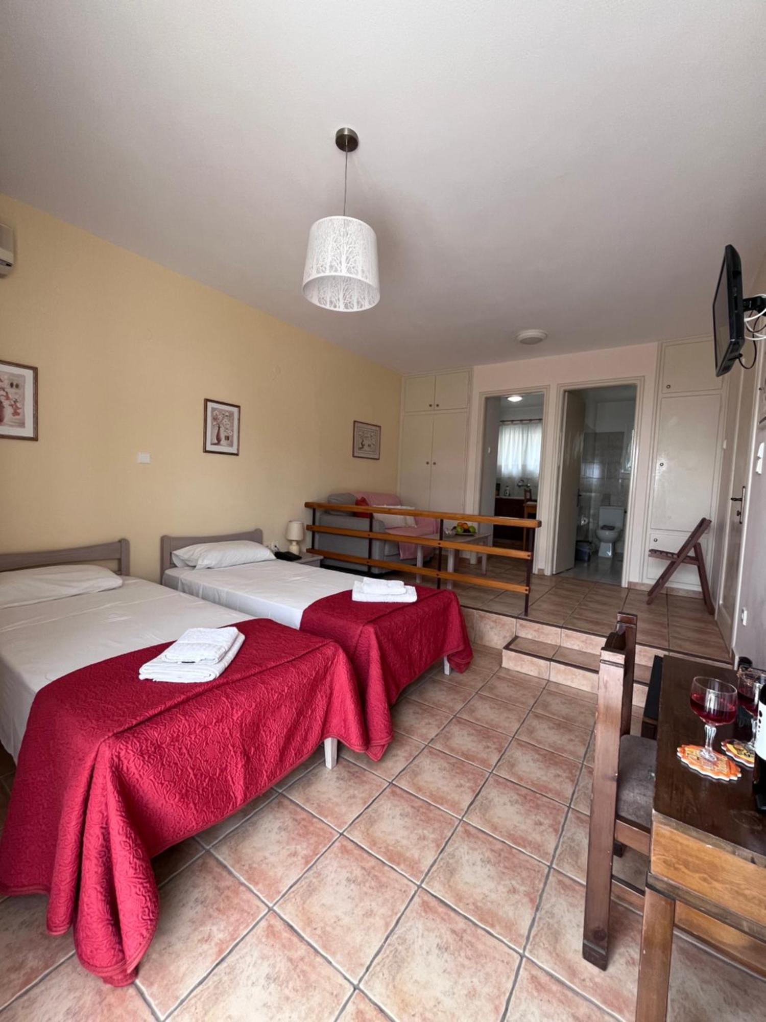 Hotel Elena Alinda  Ngoại thất bức ảnh